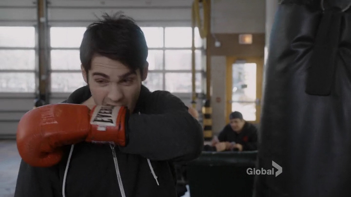 VampireDiariesWorld_dot_nl-ChigagoFire4x14-0705.jpg