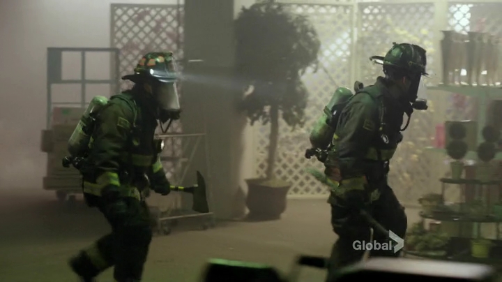 VampireDiariesWorld_dot_nl-ChigagoFire4x14-0856.jpg