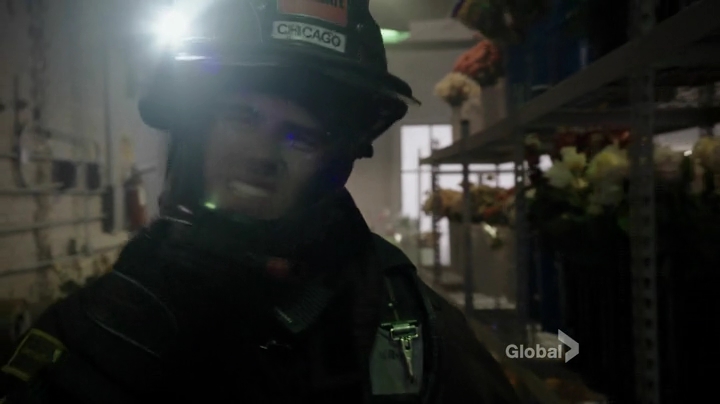 VampireDiariesWorld_dot_nl-ChigagoFire4x14-0869.jpg