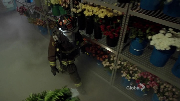 VampireDiariesWorld_dot_nl-ChigagoFire4x14-0878.jpg