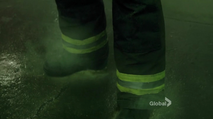 VampireDiariesWorld_dot_nl-ChigagoFire4x14-0900.jpg