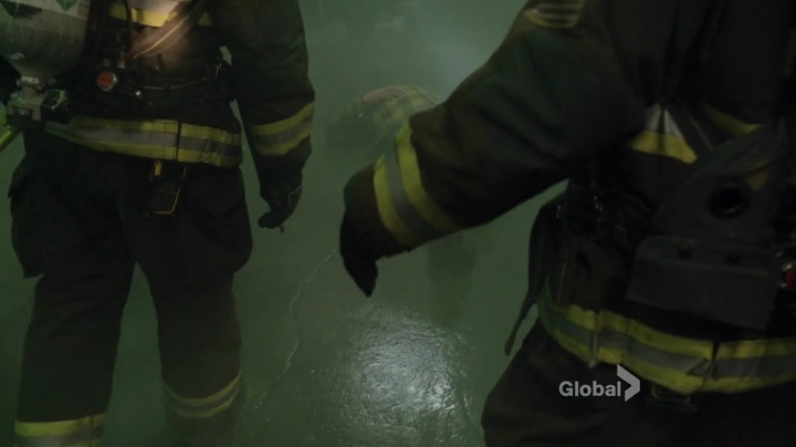 VampireDiariesWorld_dot_nl-ChigagoFire4x14-0917.jpg