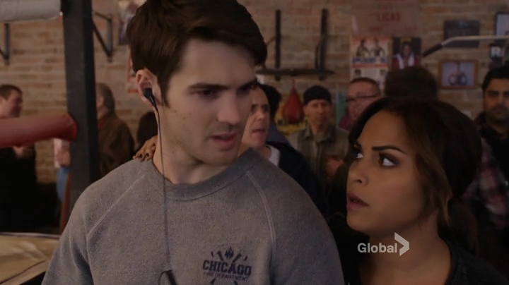 VampireDiariesWorld_dot_nl-ChigagoFire4x14-1215.jpg