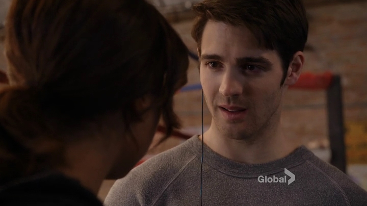 VampireDiariesWorld_dot_nl-ChigagoFire4x14-1243.jpg