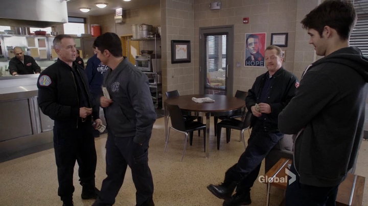 VampireDiariesWorld_dot_nl-ChigagoFire4x14-1742.jpg