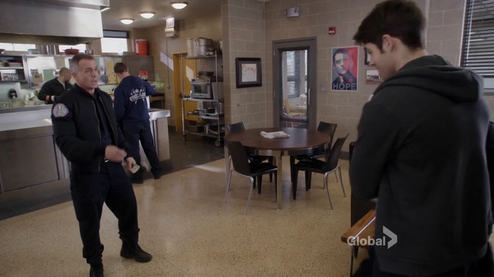 VampireDiariesWorld_dot_nl-ChigagoFire4x14-1745.jpg