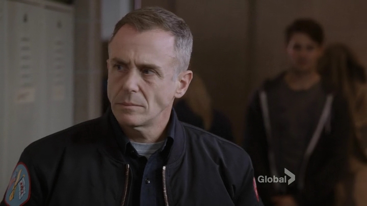 VampireDiariesWorld_dot_nl-ChigagoFire4x14-2081.jpg