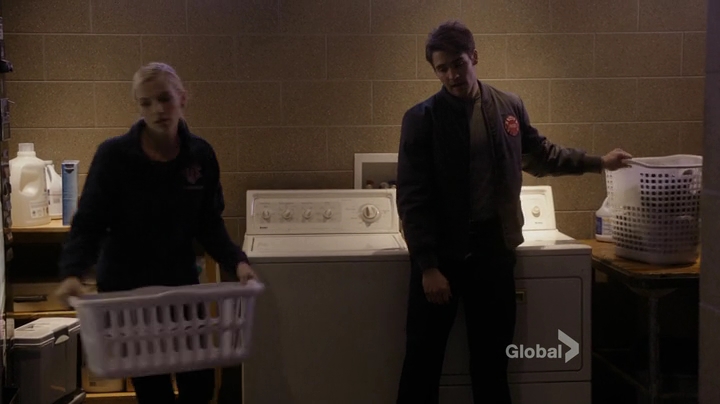 VampireDiariesWorld_dot_nl-ChigagoFire4x15-1281.jpg