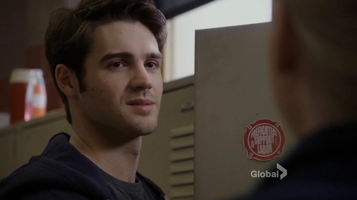 VampireDiariesWorld_dot_nl-ChigagoFire4x15-1692.jpg