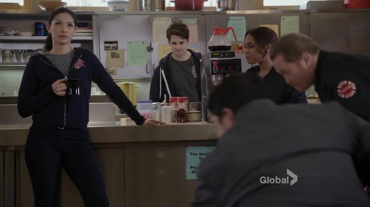 VampireDiariesWorld_dot_nl-ChigagoFire4x15-1969.jpg