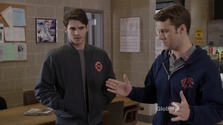 VampireDiariesWorld_dot_nl-ChigagoFire4x15-602.jpg
