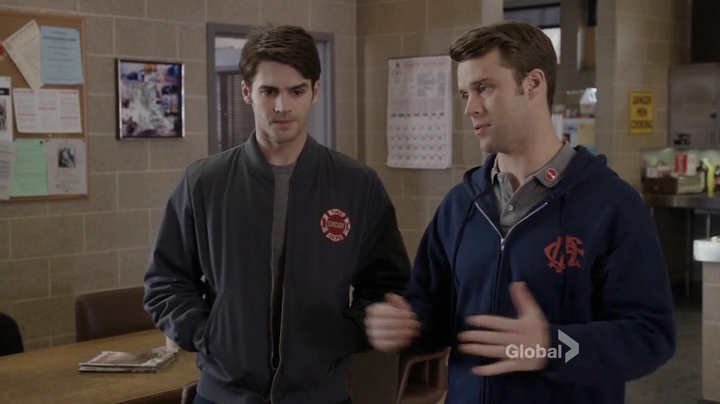 VampireDiariesWorld_dot_nl-ChigagoFire4x15-603.jpg