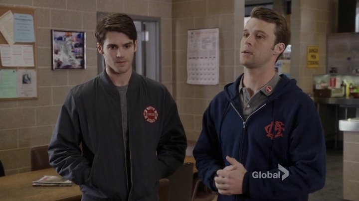 VampireDiariesWorld_dot_nl-ChigagoFire4x15-605.jpg