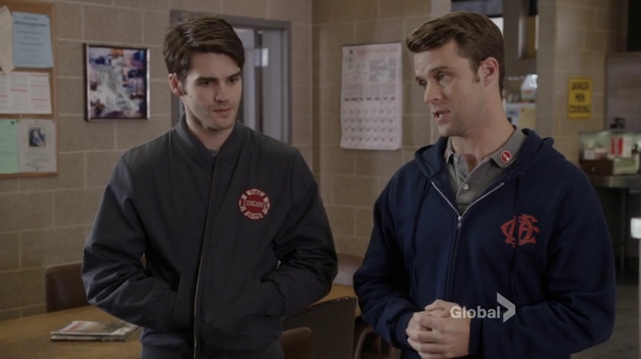 VampireDiariesWorld_dot_nl-ChigagoFire4x15-609.jpg