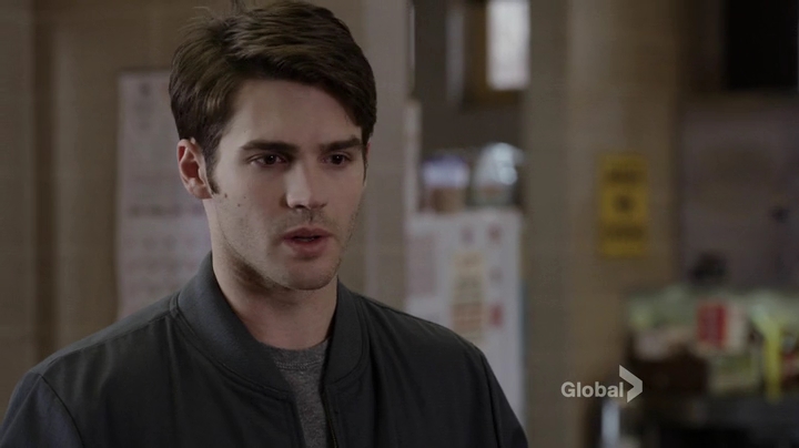 VampireDiariesWorld_dot_nl-ChigagoFire4x15-625.jpg