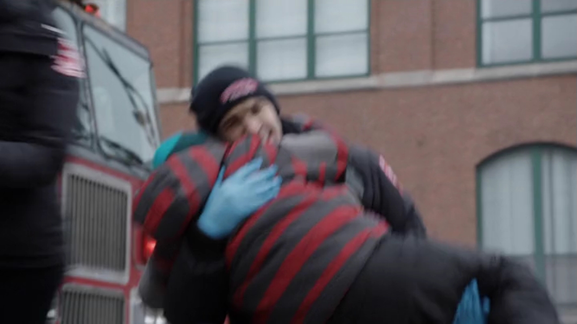 VampireDiariesWorld_dot_nl-ChigagoFire4x16-0244.jpg
