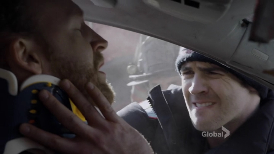 VampireDiariesWorld_dot_nl-ChigagoFire4x16-0322.jpg