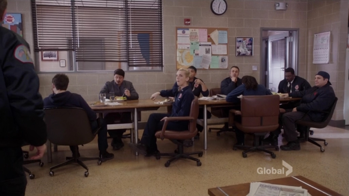 VampireDiariesWorld_dot_nl-ChigagoFire4x16-0681.jpg