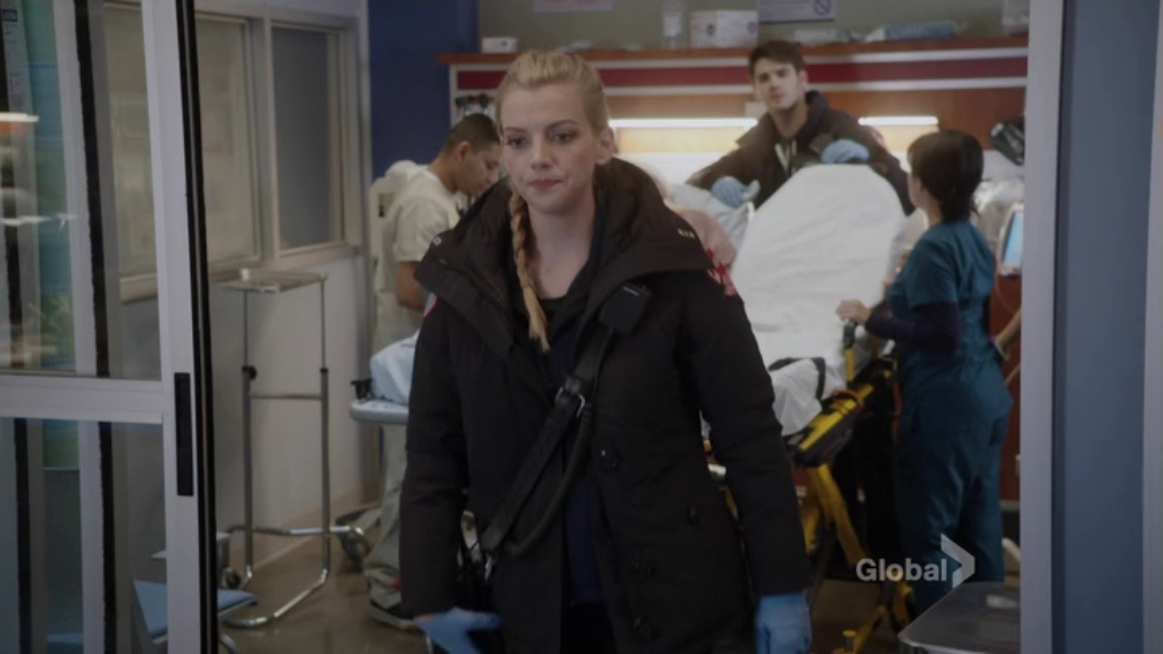 VampireDiariesWorld_dot_nl-ChigagoFire4x16-0886.jpg
