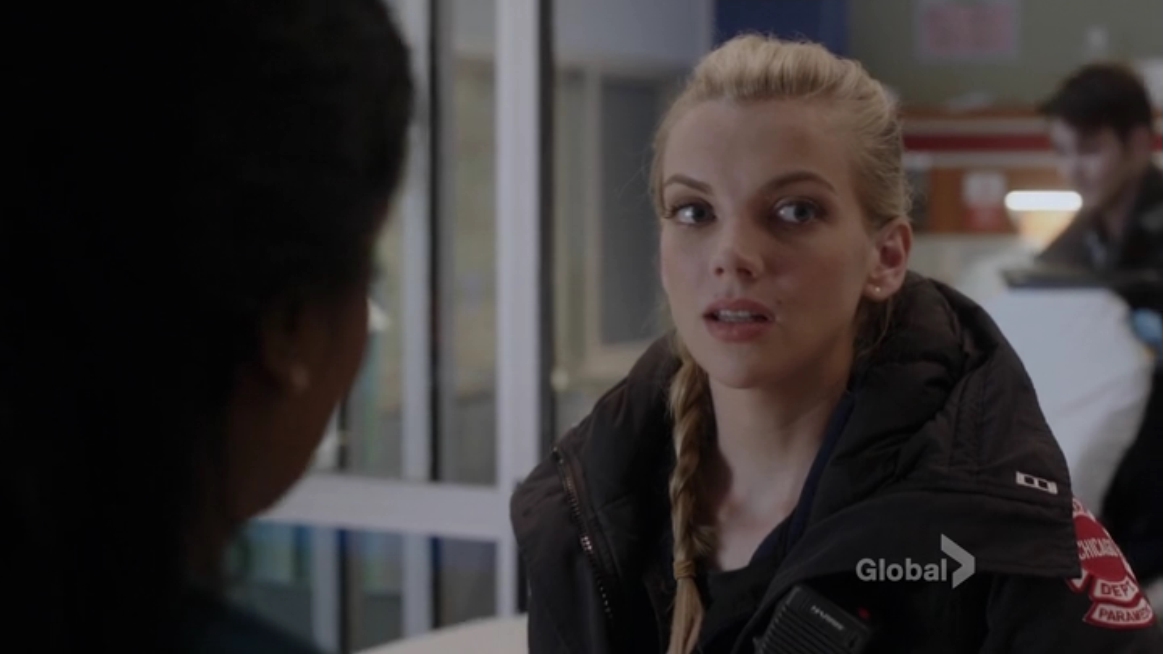 VampireDiariesWorld_dot_nl-ChigagoFire4x16-0897.jpg