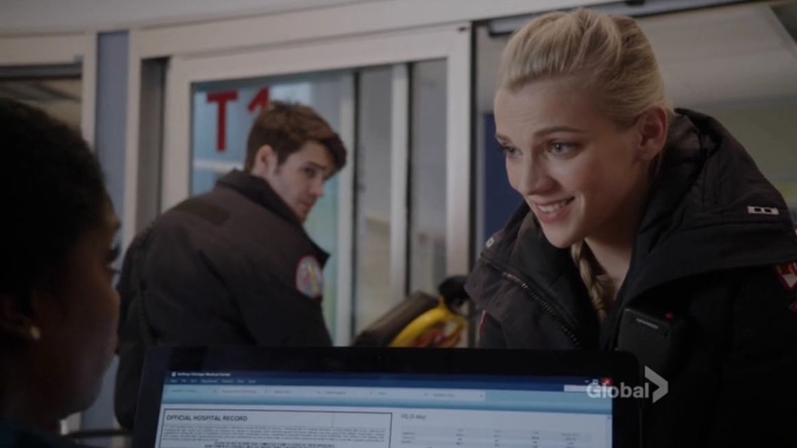 VampireDiariesWorld_dot_nl-ChigagoFire4x16-0931.jpg