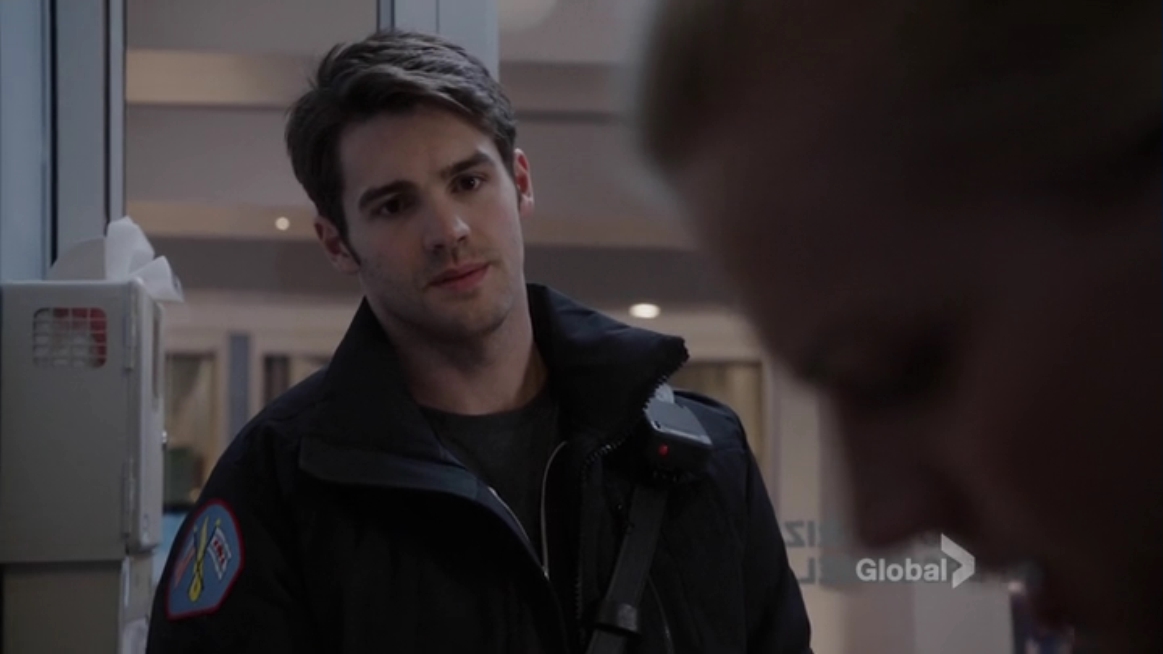 VampireDiariesWorld_dot_nl-ChigagoFire4x16-0981.jpg