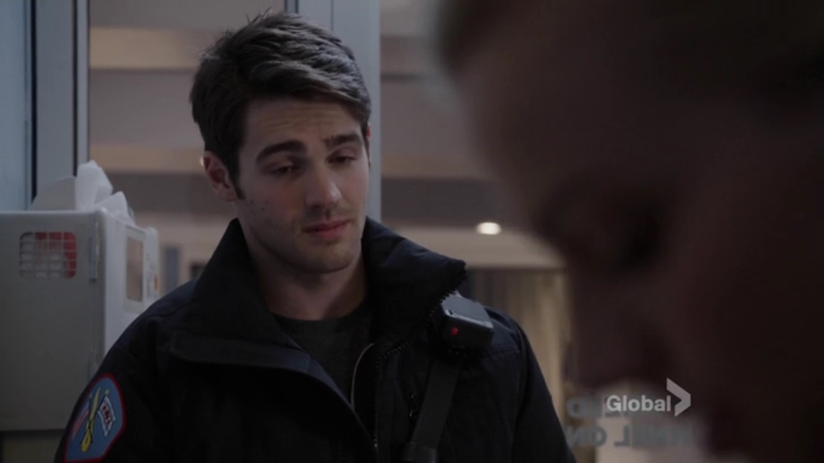 VampireDiariesWorld_dot_nl-ChigagoFire4x16-0988.jpg