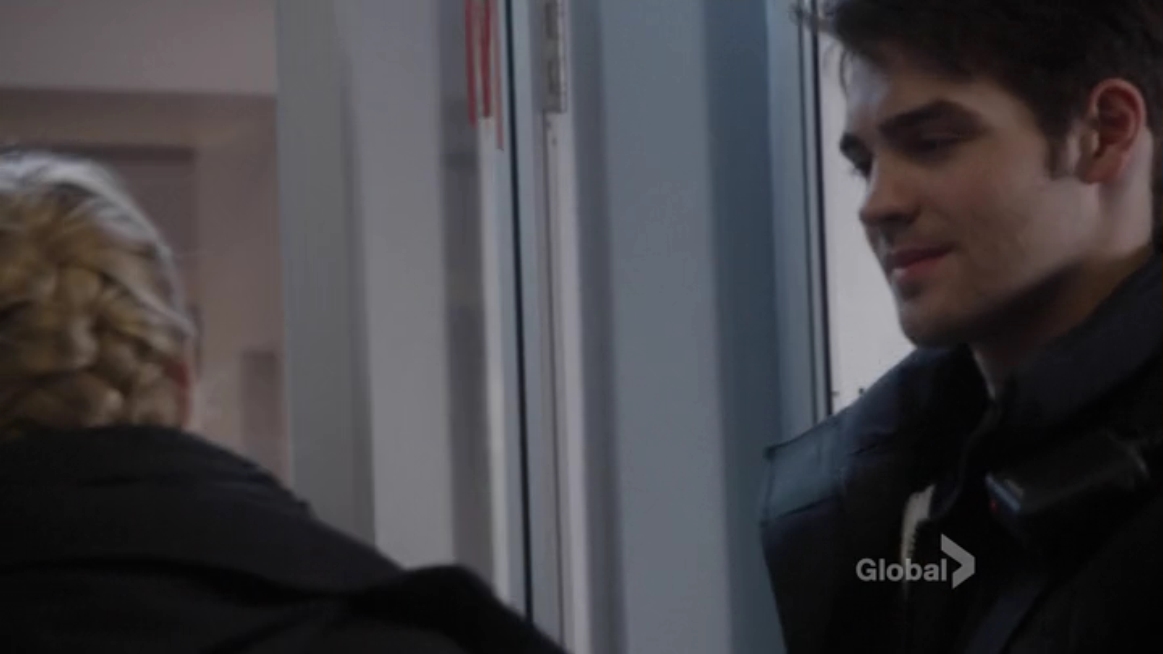 VampireDiariesWorld_dot_nl-ChigagoFire4x16-1018.jpg