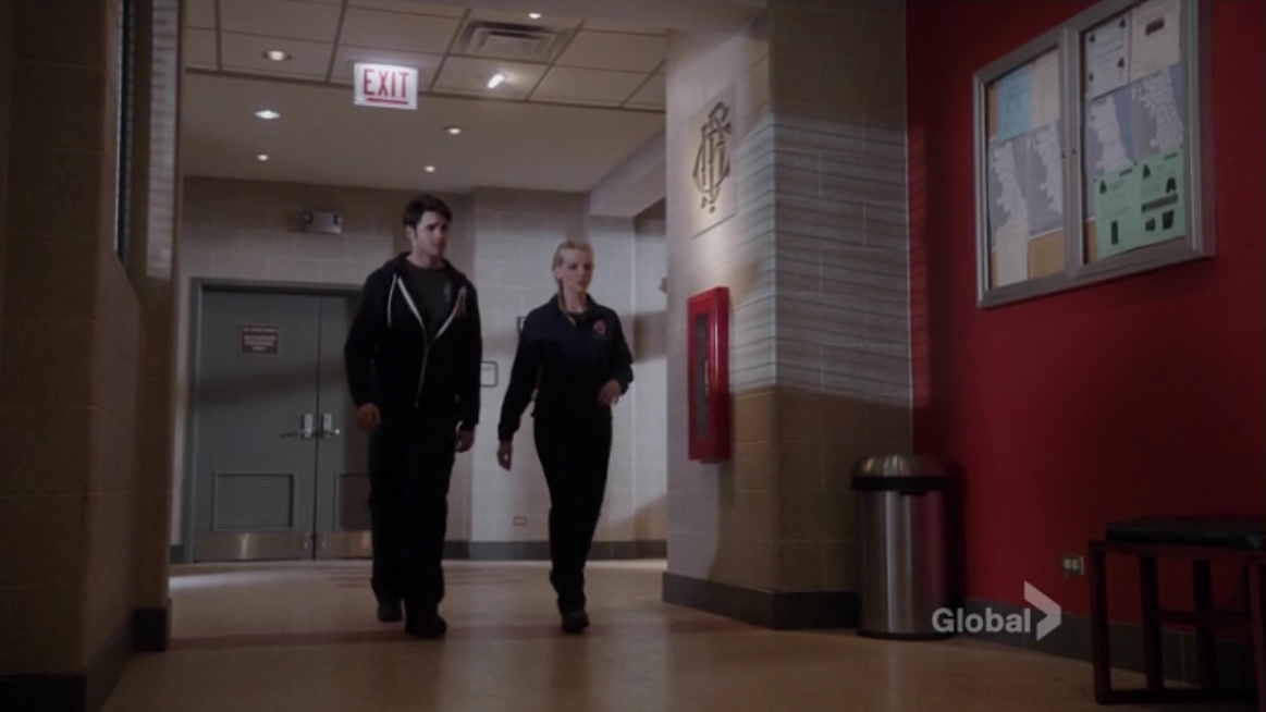 VampireDiariesWorld_dot_nl-ChigagoFire4x16-1620.jpg