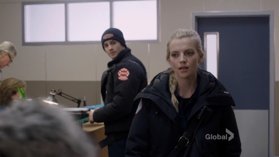 VampireDiariesWorld_dot_nl-ChigagoFire4x16-1922.jpg