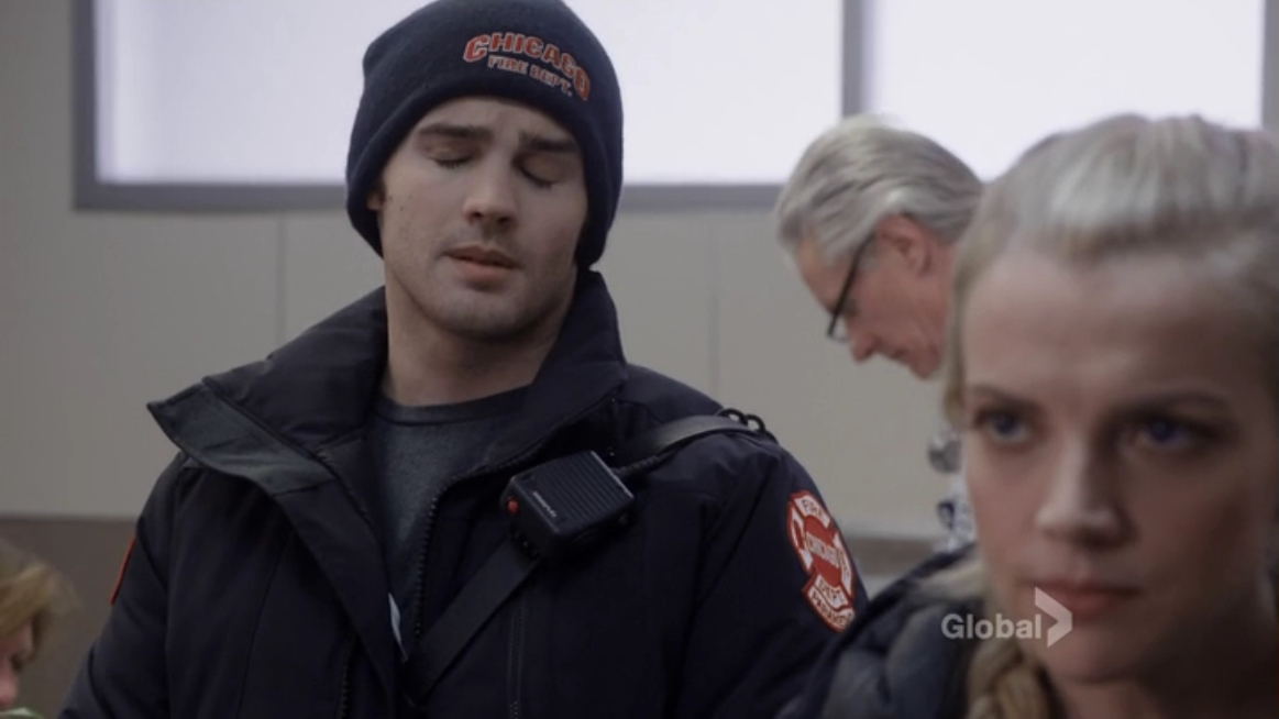 VampireDiariesWorld_dot_nl-ChigagoFire4x16-1934.jpg