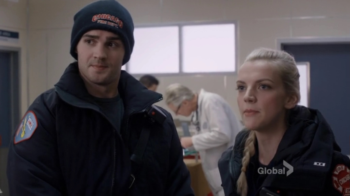 VampireDiariesWorld_dot_nl-ChigagoFire4x16-1978.jpg
