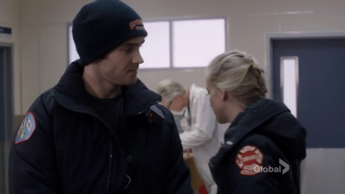VampireDiariesWorld_dot_nl-ChigagoFire4x16-1979.jpg