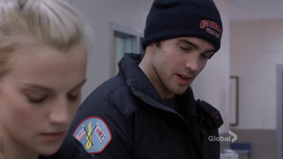 VampireDiariesWorld_dot_nl-ChigagoFire4x16-1987.jpg