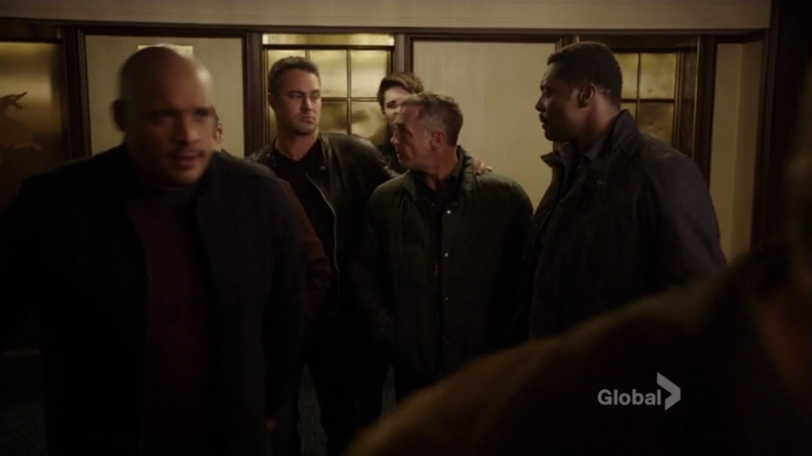 VampireDiariesWorld_dot_nl-ChigagoFire4x16-2194.jpg
