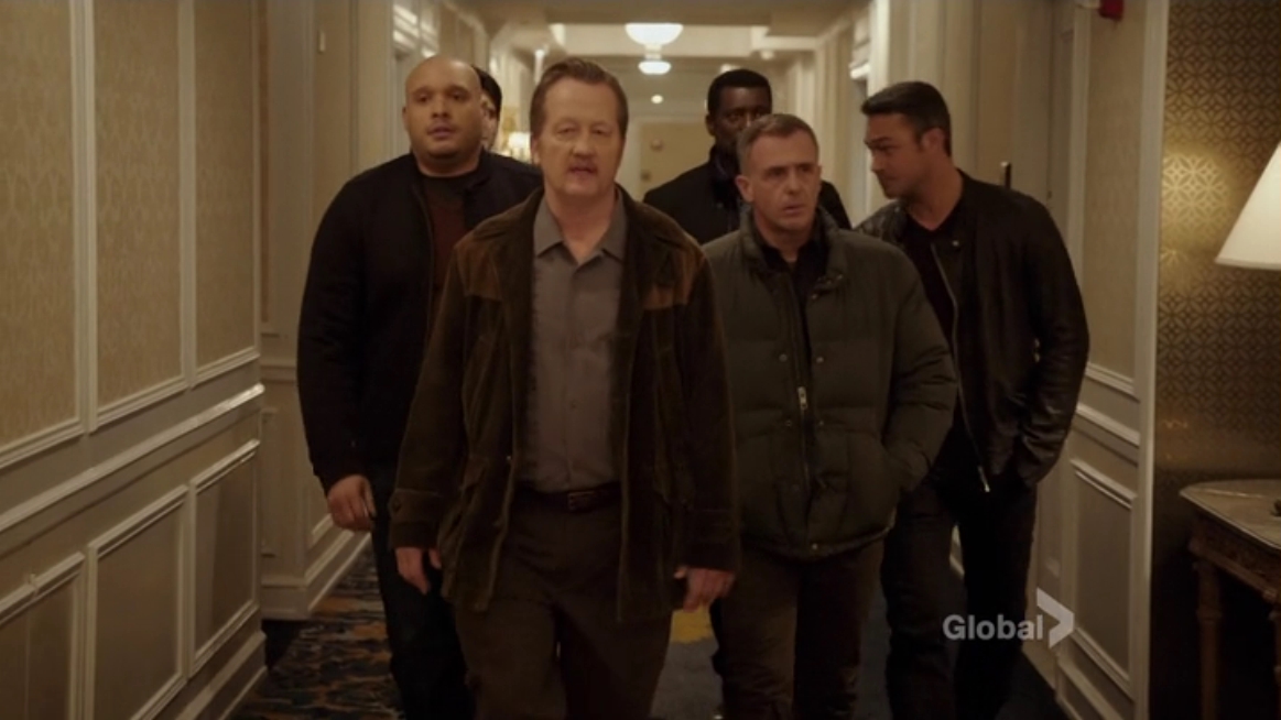 VampireDiariesWorld_dot_nl-ChigagoFire4x16-2203.jpg