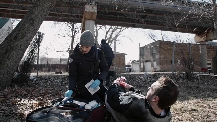 VampireDiariesWorld-dot-NL-ChigagoFire4x18-0165.jpg