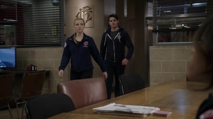 VampireDiariesWorld-dot-NL-ChigagoFire4x18-1043.jpg