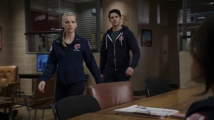 VampireDiariesWorld-dot-NL-ChigagoFire4x18-1044.jpg