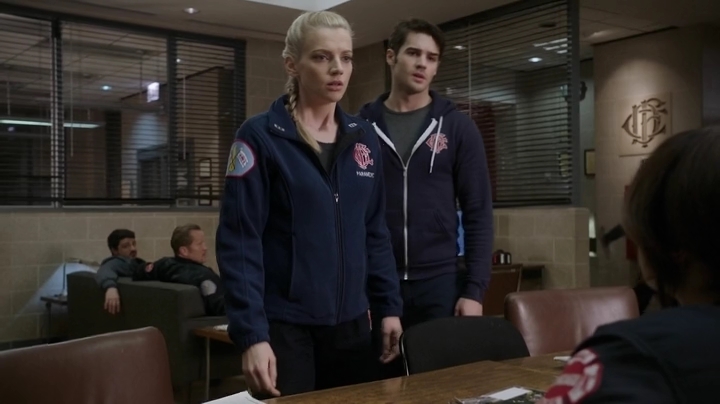 VampireDiariesWorld-dot-NL-ChigagoFire4x18-1047.jpg