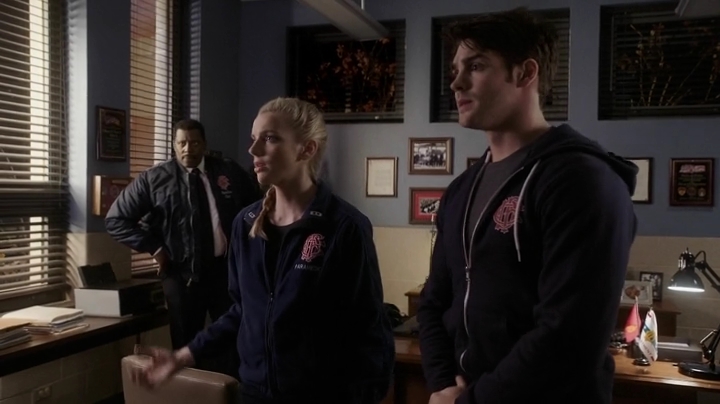 VampireDiariesWorld-dot-NL-ChigagoFire4x18-1098.jpg