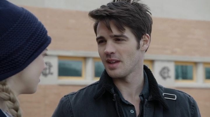VampireDiariesWorld-dot-NL-ChigagoFire4x18-1304.jpg