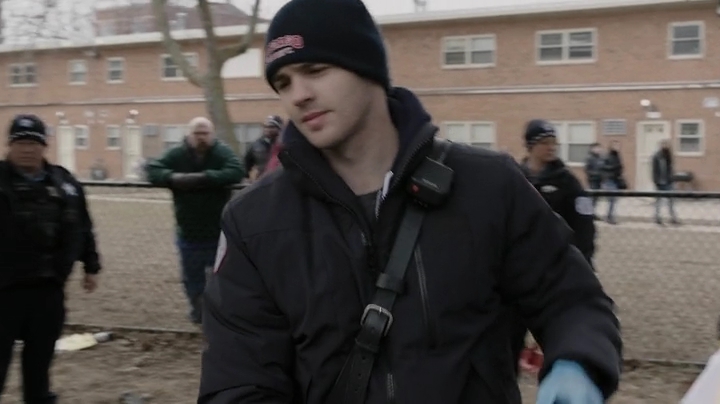 VampireDiariesWorld-dot-NL-ChigagoFire4x18-1776.jpg