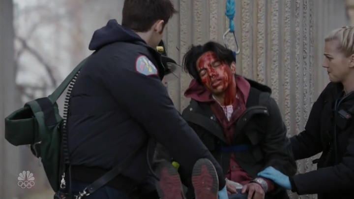 VampireDiariesWorld-dot-NL-ChigagoFire4x19-0289.jpg