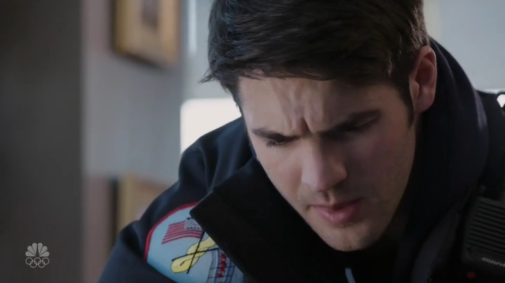 VampireDiariesWorld-dot-NL-ChigagoFire4x19-0822.jpg