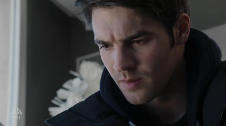 VampireDiariesWorld-dot-NL-ChigagoFire4x19-0832.jpg
