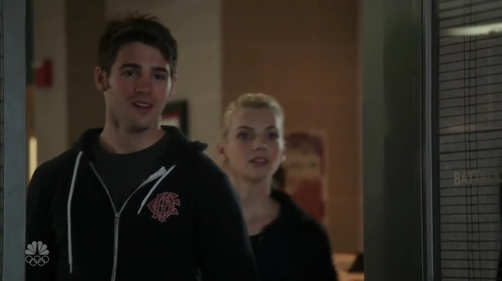 VampireDiariesWorld-dot-NL-ChigagoFire4x19-1847.jpg