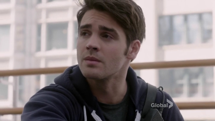 VampireDiariesWorld-dot-NL-ChigagoFire4x20-1067.jpg