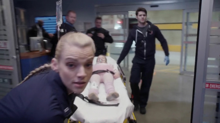 VampireDiariesWorld-dot-NL-ChigagoFire4x20-1169.jpg