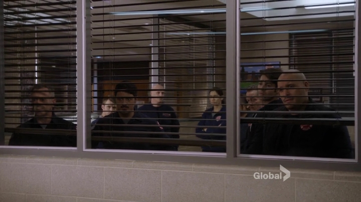 VampireDiariesWorld-dot-NL-ChigagoFire4x20-2188.jpg